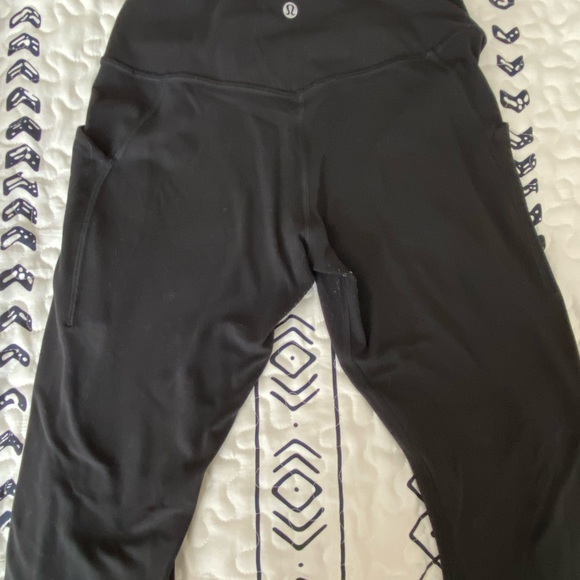 Lululemon Align Leggings w/ pockets - Picture 4 of 9